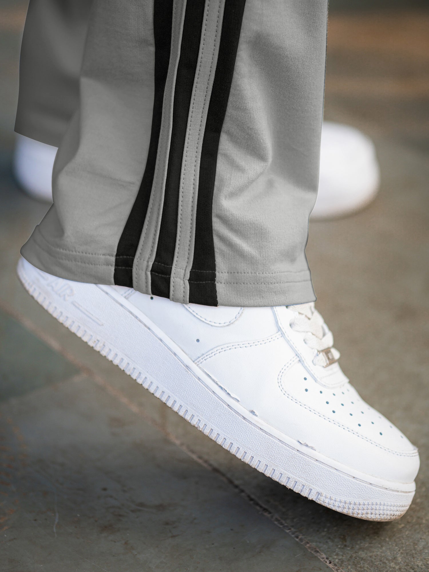 Baggy Fit Silver Grey Taped Pant